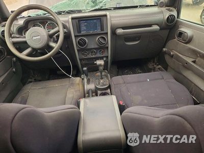 Zdjęcie 8 z 12 samochodu: 2010 JEEP WRANGLER UNLIMITED SPORT VIN:1J4BA3H18AL127612 - miniatura