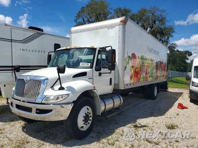 2013 INTERNATIONAL 4300 BOX TRUCK 1HTMMAAL2DH398827 - główne zdjęcie licytacji z USA - miniatura