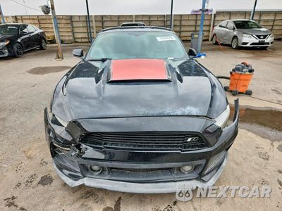 Piąte zdjęcie samochodu w środku: 2016 FORD MUSTANG VIN:1FA6P8TH5G5258104 - miniatura