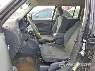 Zdjęcie 7 z 13 samochodu: 2016 JEEP PATRIOT SPORT VIN:1C4NJRBB8GD510153 - miniatura