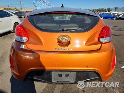 Zdjęcie 6 z 13 samochodu: 2012 HYUNDAI VELOSTER BASE VIN:KMHTC6AD6CU041430 - miniatura