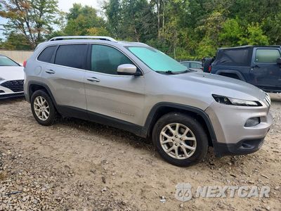 Czwarte zdjęcie samochodu z boku: 2014 JEEP CHEROKEE LATITUDE VIN:1C4PJMCB8EW270078 - miniatura