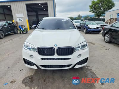 Piąte zdjęcie samochodu w środku: 2018 BMW X6 XDRIVE50I VIN:5UXKU6C51J0W38782 - miniatura