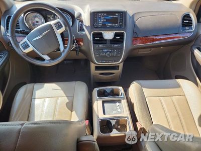 Zdjęcie 8 z 12 samochodu: 2015 CHRYSLER TOWN & COUNTRY TOURING VIN:2C4RC1BG9FR677366 - miniatura
