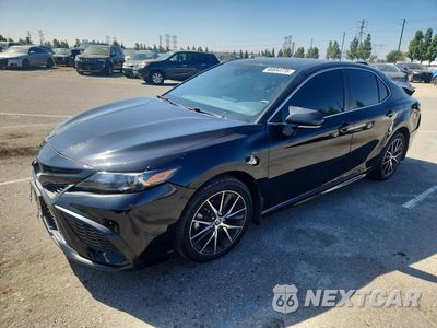 2024 TOYOTA CAMRY SE 4T1G11AK2RU200705 - główne zdjęcie licytacji z USA - miniatura
