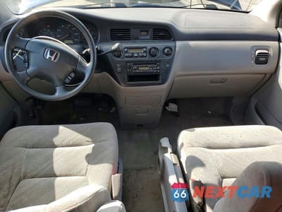 Zdjęcie 8 z 13 samochodu: 2003 HONDA ODYSSEY EX VIN:5FNRL18633B154284 - miniatura