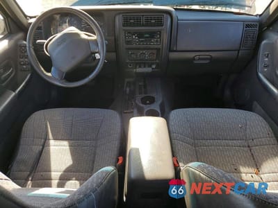 Zdjęcie 8 z 13 samochodu: 2000 JEEP CHEROKEE SPORT VIN:1J4FF48SXYL194420 - miniatura