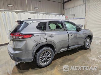 Trzecie zdjęcie samochodu z tyłu: 2026 NISSAN ROGUE SV VIN:5N1BT3BA2TC773591 - miniatura