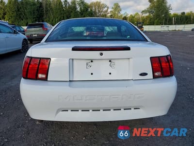Zdjęcie 6 z 12 samochodu: 2000 FORD MUSTANG VIN:1FAFP4049YF137579 - miniatura
