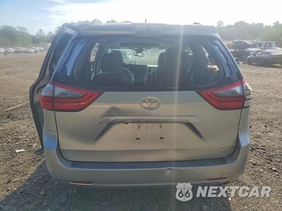 Zdjęcie 6 z 13 samochodu: 2020 TOYOTA SIENNA XLE 7-PASSENGER VIN:5TDDZ3DC0LS231348 - miniatura