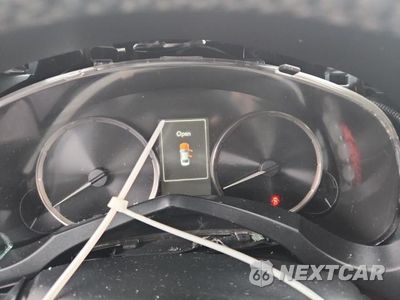Zdjęcie 9 z 12 samochodu: 2018 LEXUS IS 300 VIN:JTHBA1D24J5064620 - miniatura