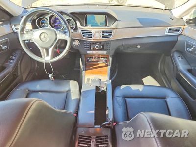 Zdjęcie 8 z 12 samochodu: 2014 MERCEDES-BENZ E 350 VIN:WDDHF5KB4EA887560 - miniatura
