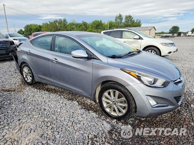 Czwarte zdjęcie samochodu z boku: 2015 HYUNDAI ELANTRA SE VIN:KMHDH4AE8FU224707 - miniatura