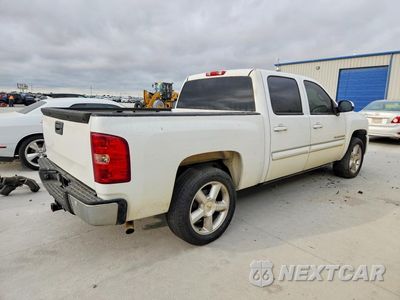Trzecie zdjęcie samochodu z tyłu: 2011 CHEVROLET SILVERADO K1500 LT VIN:3GCPKSE36BG369872 - miniatura