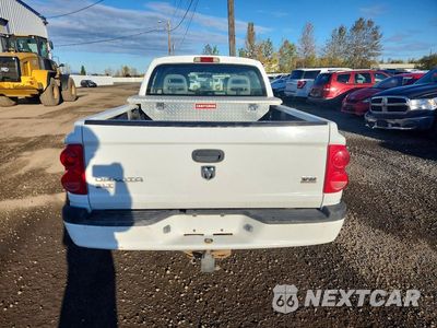 Zdjęcie 6 z 12 samochodu: 2006 DODGE DAKOTA QUAD SLT VIN:1D7HW48N06S671762 - miniatura