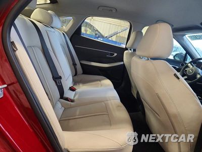 Zdjęcie 10 z 12 samochodu: 2025 HYUNDAI SONATA SEL VIN:KMHL64JA6SA469578 - miniatura