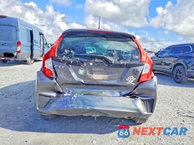 Zdjęcie 6 z 12 samochodu: 2015 HONDA FIT LX VIN:3HGGK5H57FM771536 - miniatura