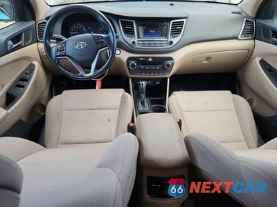 Zdjęcie 8 z 12 samochodu: 2017 HYUNDAI TUCSON SPORT VIN:KM8J33A25HU468982 - miniatura