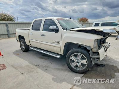 Czwarte zdjęcie samochodu z boku: 2013 CHEVROLET SILVERADO C1500 LTZ VIN:3GCPCTE00DG369443 - miniatura