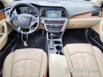 Zdjęcie 8 z 12 samochodu: 2015 HYUNDAI SONATA LIMITED VIN:5NPE34AF2FH049252 - miniatura