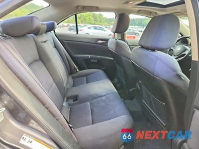Zdjęcie 10 z 12 samochodu: 2010 SUZUKI KIZASHI GTS VIN:JS2RF9A52A6100643 - miniatura