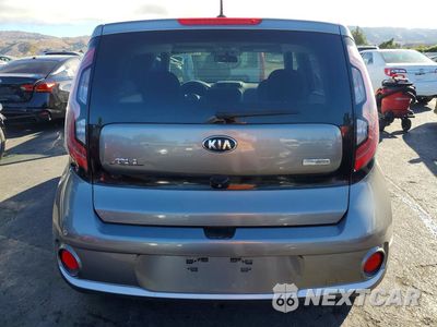 Zdjęcie 6 z 13 samochodu: 2016 KIA SOUL EV BASE VIN:KNDJP3AE1G7012929 - miniatura
