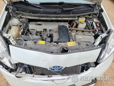 Zdjęcie 11 z 12 samochodu: 2014 TOYOTA PRIUS TWO VIN:JTDKN3DU3E1774057 - miniatura