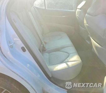 Zdjęcie 10 z 13 samochodu: 2022 TOYOTA CAMRY SE VIN:4T1G11AK6NU064914 - miniatura