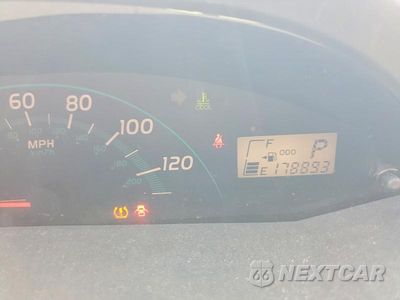 Zdjęcie 9 z 12 samochodu: 2008 TOYOTA YARIS BASE VIN:JTDJT923485213538 - miniatura