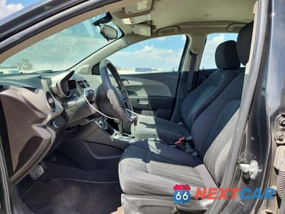 Zdjęcie 7 z 12 samochodu: 2015 CHEVROLET SONIC LT VIN:1G1JC5SG5F4191315 - miniatura