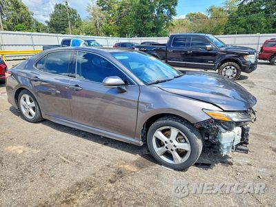 Czwarte zdjęcie samochodu z boku: 2019 TOYOTA CAMRY XSE VIN:4T1B61HK7KU786762 - miniatura