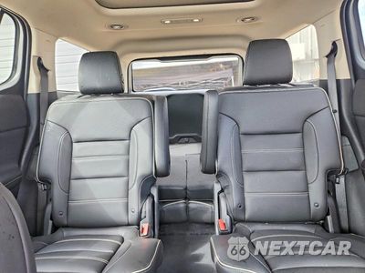 Zdjęcie 10 z 13 samochodu: 2019 GMC ACADIA DENALI VIN:1GKKNPLS5KZ159213 - miniatura