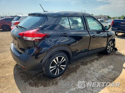 Trzecie zdjęcie samochodu z tyłu: 2019 NISSAN KICKS SV VIN:3N1CP5CU6KL534181 - miniatura