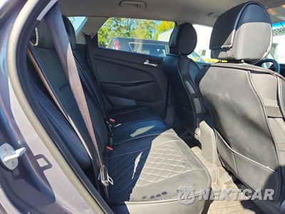 Zdjęcie 10 z 12 samochodu: 2019 HYUNDAI TUCSON SE VIN:KM8J2CA43KU064316 - miniatura