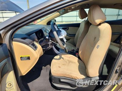 Zdjęcie 7 z 13 samochodu: 2013 HYUNDAI ELANTRA GLS VIN:5NPDH4AE2DH348516 - miniatura