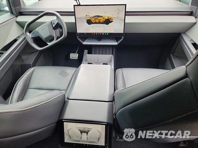 Zdjęcie 8 z 14 samochodu: 2025 TESLA CYBERTRUCK VIN:7G2CEHED1SA066550 - miniatura