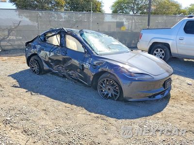 Czwarte zdjęcie samochodu z boku: 2025 TESLA MODEL 3 VIN:5YJ3E1EA3SF016803 - miniatura