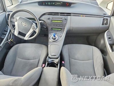 Zdjęcie 8 z 13 samochodu: 2010 TOYOTA PRIUS II VIN:JTDKN3DU5A0117714 - miniatura