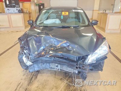 Piąte zdjęcie samochodu w środku: 2014 NISSAN SENTRA S VIN:3N1AB7AP8EL606565 - miniatura