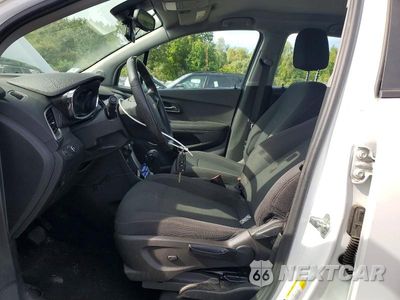 Zdjęcie 7 z 13 samochodu: 2020 CHEVROLET TRAX LS VIN:3GNCJKSBXLL342252 - miniatura