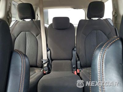 Zdjęcie 10 z 13 samochodu: 2017 CHRYSLER PACIFICA TOURING VIN:2C4RC1DG6HR544287 - miniatura