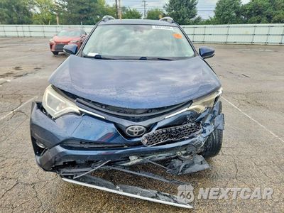 Piąte zdjęcie samochodu w środku: 2018 TOYOTA RAV4 XLE VIN:JTMWFREV4JJ750496 - miniatura