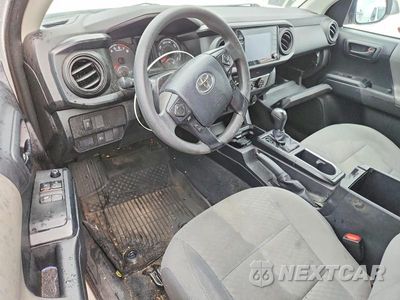 Zdjęcie 8 z 12 samochodu: 2020 TOYOTA TACOMA SR VIN:5TFRX5GN9LX175540 - miniatura