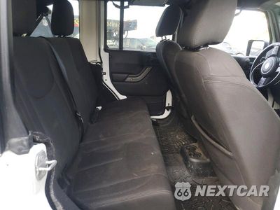 Zdjęcie 11 z 13 samochodu: 2018 JEEP WRANGLER UNLIMITED SPORT VIN:1C4BJWDG1JL807143 - miniatura