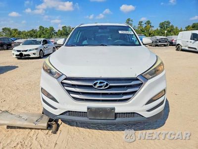 Piąte zdjęcie samochodu w środku: 2017 HYUNDAI TUCSON SE VIN:KM8J33A49HU407586 - miniatura