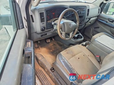 Zdjęcie 8 z 13 samochodu: 2012 NISSAN NV 2500 HD S VIN:1N6AF0LX4CN103423 - miniatura