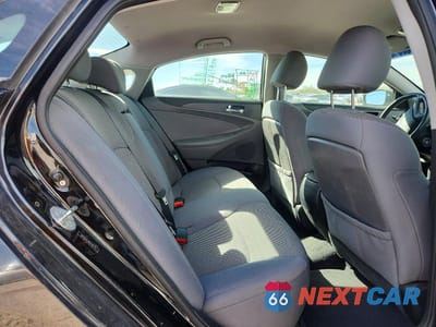 Zdjęcie 10 z 12 samochodu: 2011 HYUNDAI SONATA GLS VIN:5NPEB4AC9BH296111 - miniatura