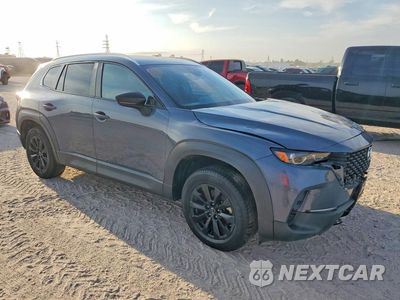 Czwarte zdjęcie samochodu z boku: 2024 MAZDA CX-50 PREMIUM VIN:7MMVABDM4RN179669 - miniatura