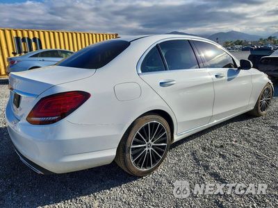 Trzecie zdjęcie samochodu z tyłu: 2019 MERCEDES-BENZ C 300 VIN:55SWF8DBXKU304894 - miniatura