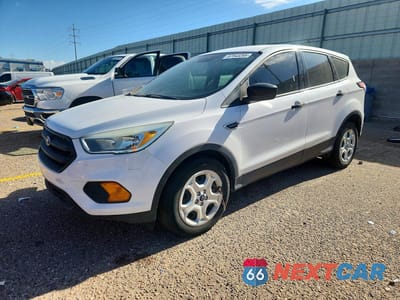 2017 FORD ESCAPE S 1FMCU0F77HUC13940 - główne zdjęcie licytacji z USA - miniatura